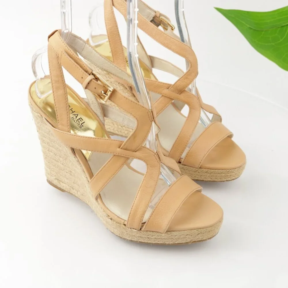 Michael Kors Womens Palm Beach Sandal Size 9.5 Tan Nude Patent Wedge‎ Espadrille